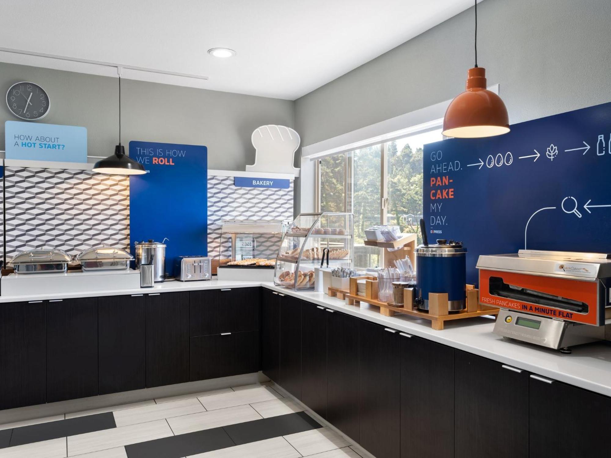 Hotel Express Bragg By Ihg 2*